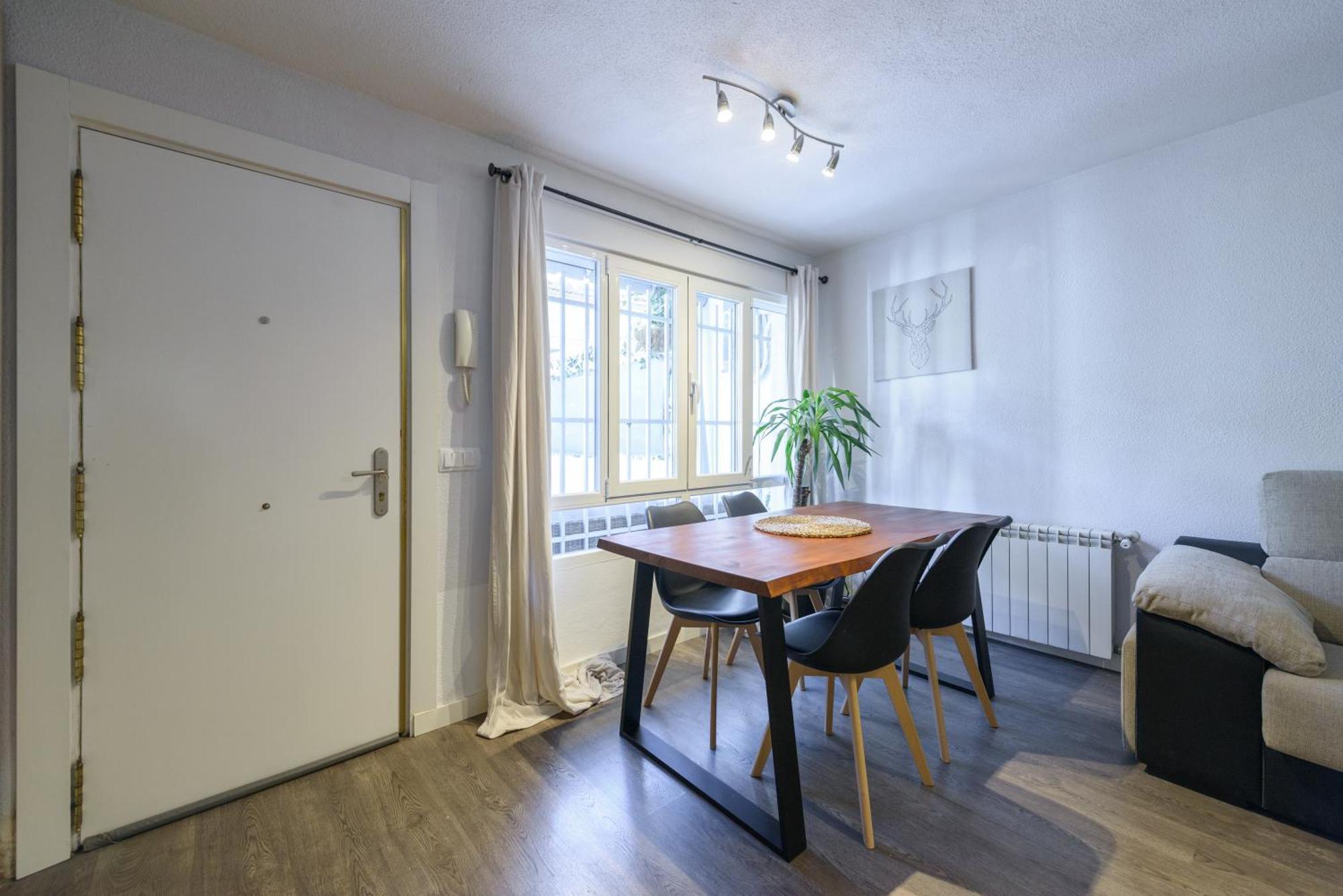 Sabadell Calle, Casa Familiar De 3 Dormitorios Con Terraza Junto Metro Fuencarral Мадрид Екстер'єр фото