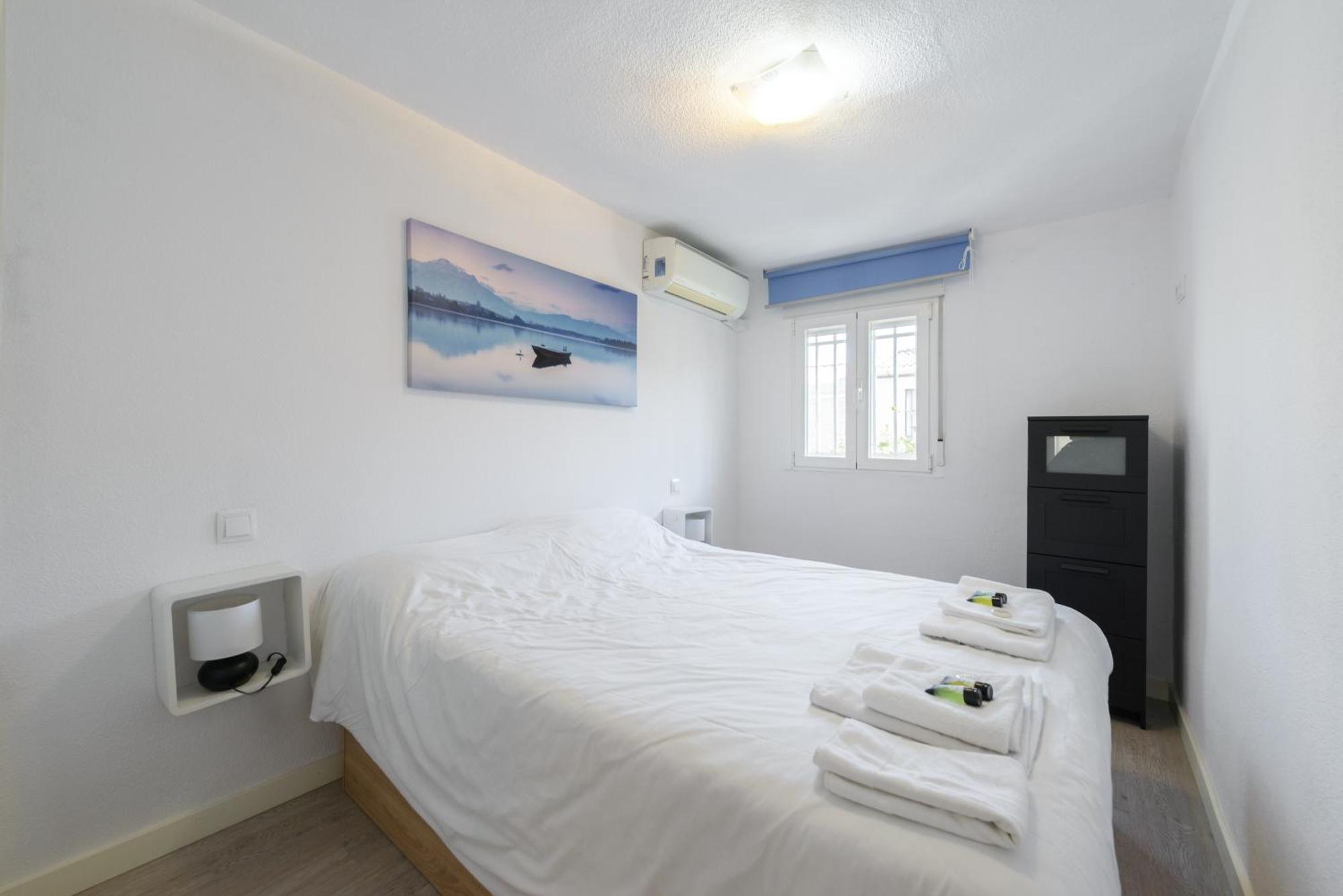 Sabadell Calle, Casa Familiar De 3 Dormitorios Con Terraza Junto Metro Fuencarral Мадрид Екстер'єр фото