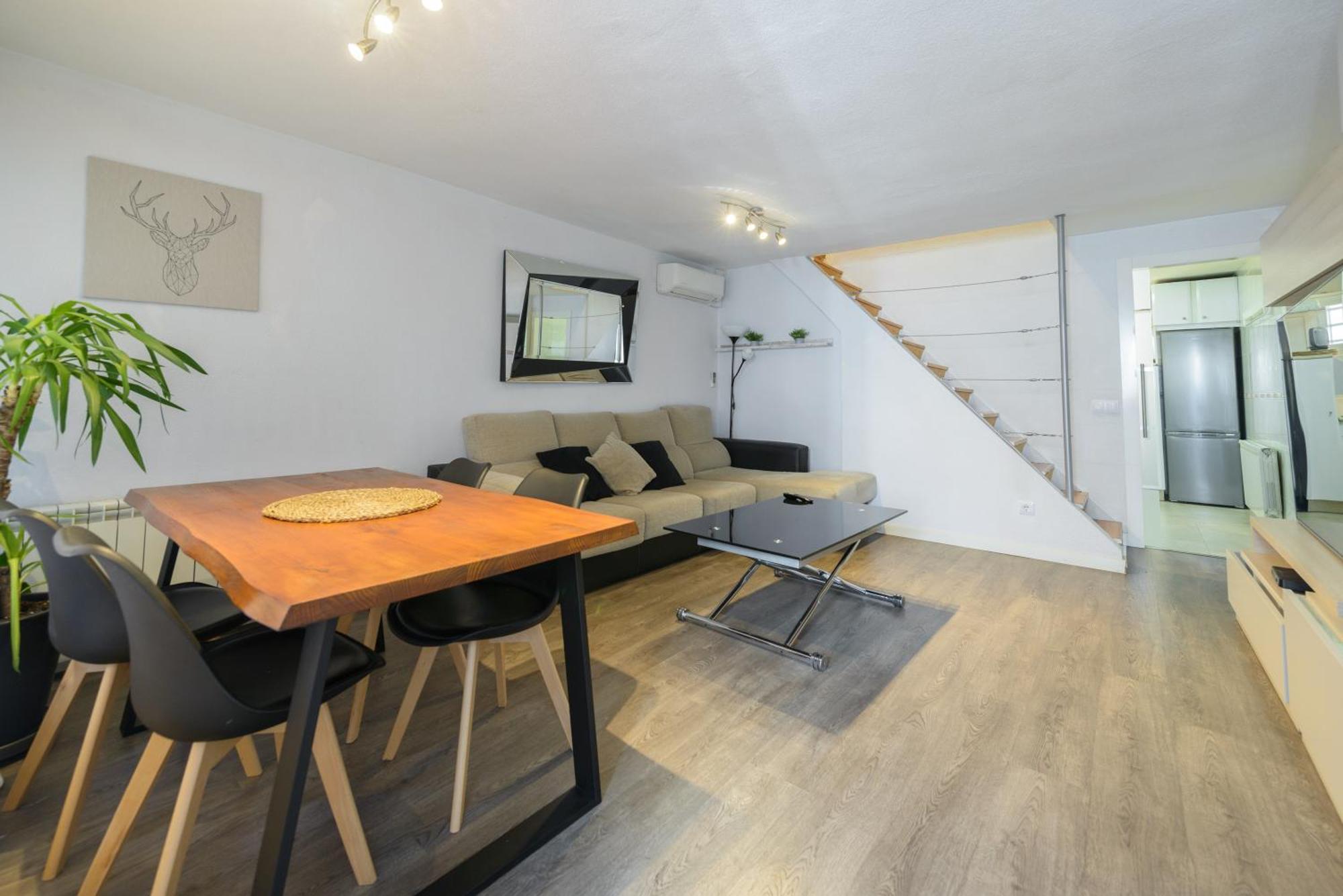 Sabadell Calle, Casa Familiar De 3 Dormitorios Con Terraza Junto Metro Fuencarral Мадрид Екстер'єр фото